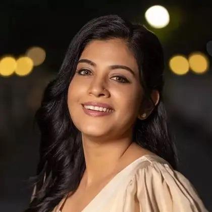 Mona Soni